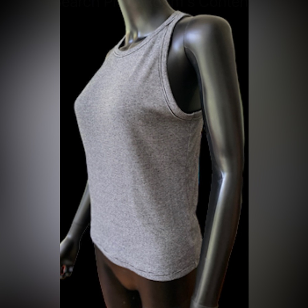 American Eagle: Black & White Top - Picture 9 of 17
